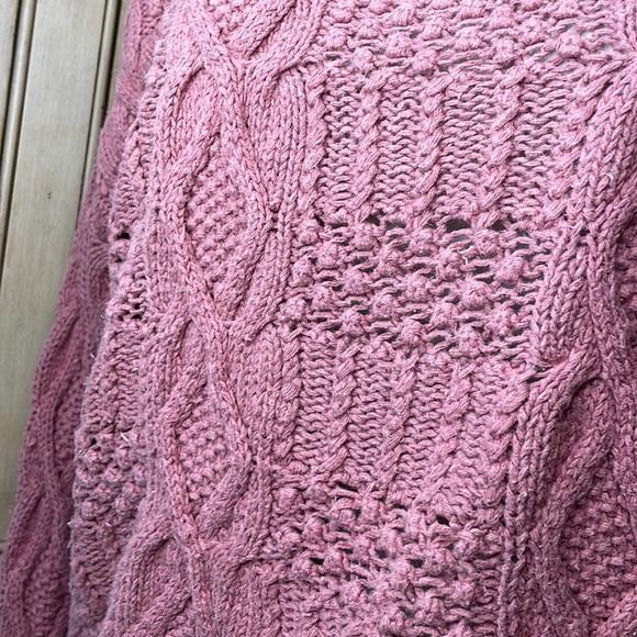 Outback sweater - Picture 4 of 10